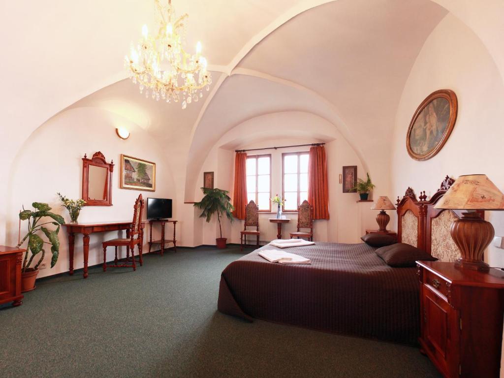 Hotel Zlaty Kohout Mladá Boleslav Kültér fotó