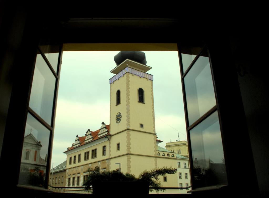 Hotel Zlaty Kohout Mladá Boleslav Kültér fotó