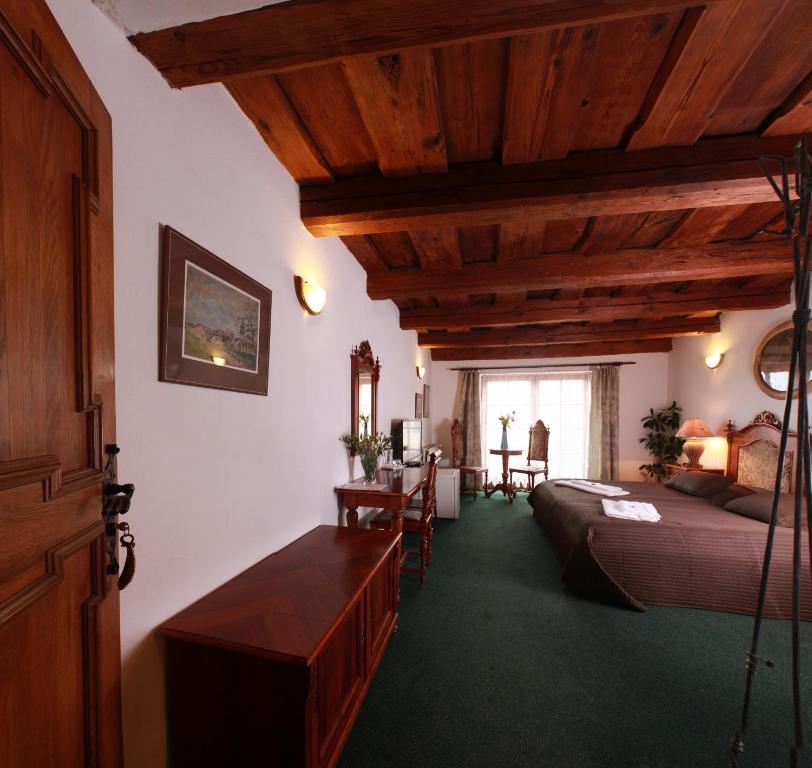 Hotel Zlaty Kohout Mladá Boleslav Kültér fotó