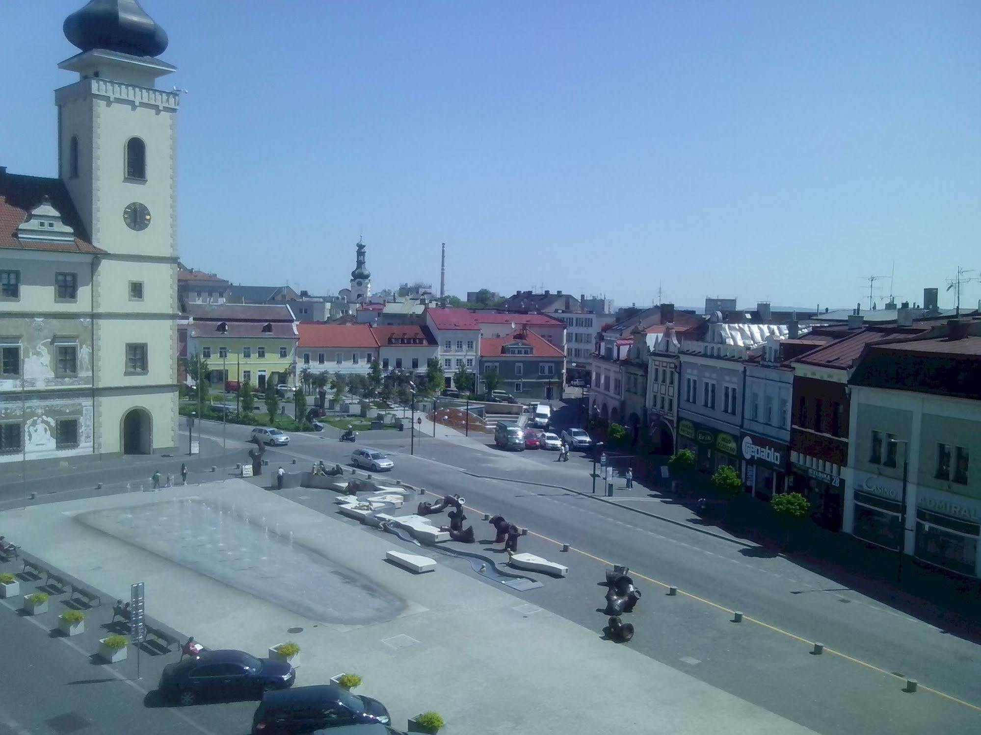 Hotel Zlaty Kohout Mladá Boleslav Kültér fotó