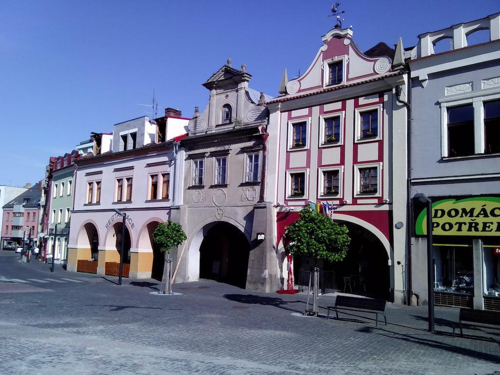 Hotel Zlaty Kohout Mladá Boleslav Kültér fotó